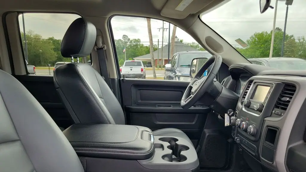 2022 Ram 1500 Classic Tradesman