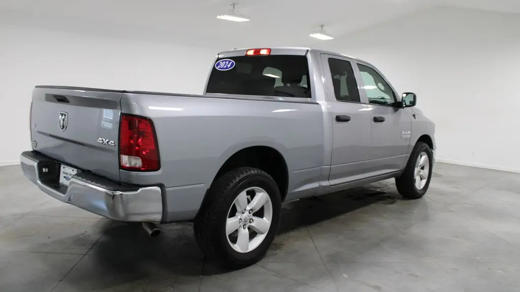 2024 Ram 1500 Classic SLT