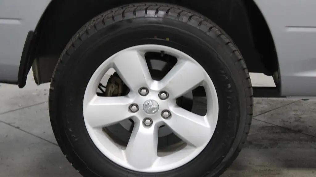 2024 Ram 1500 Classic SLT