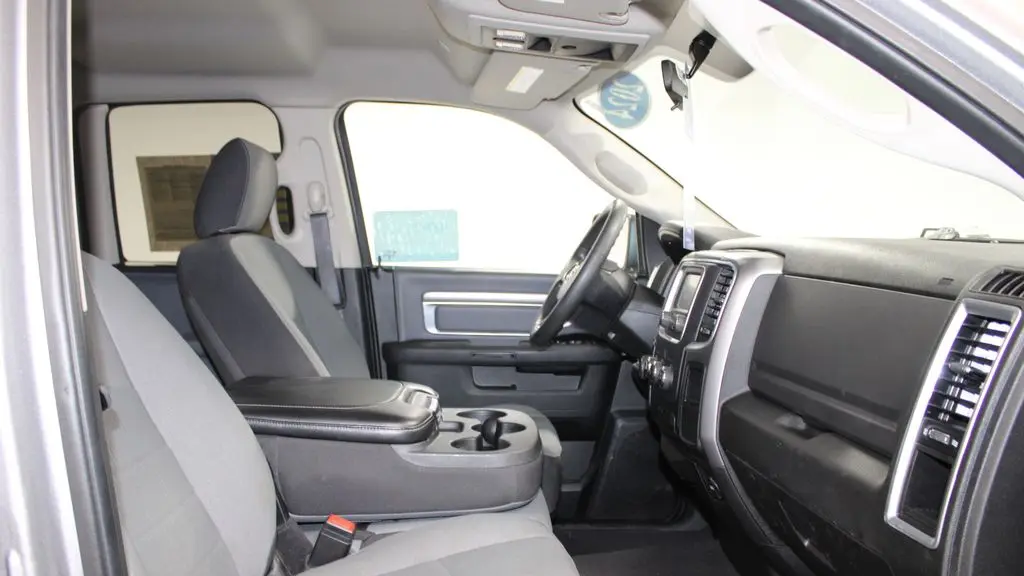 2024 Ram 1500 Classic SLT