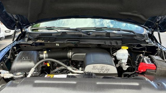 2021 Ram 1500 Classic SLT