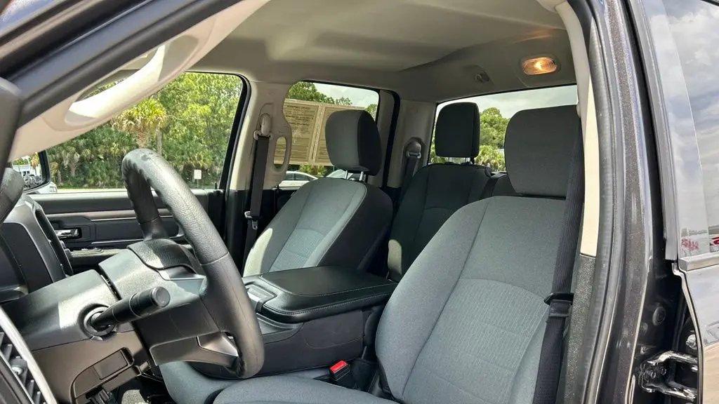 2024 Ram 1500 Classic SLT