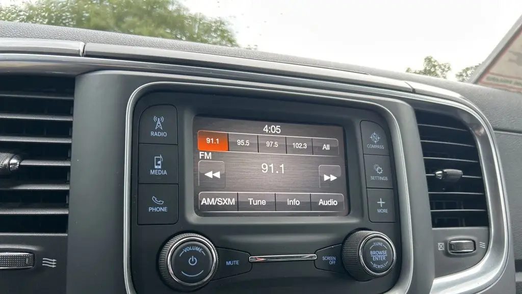 2024 Ram 1500 Classic SLT