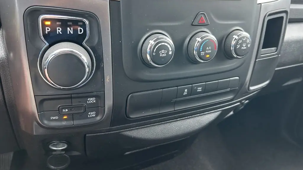 2024 Ram 1500 Classic SLT