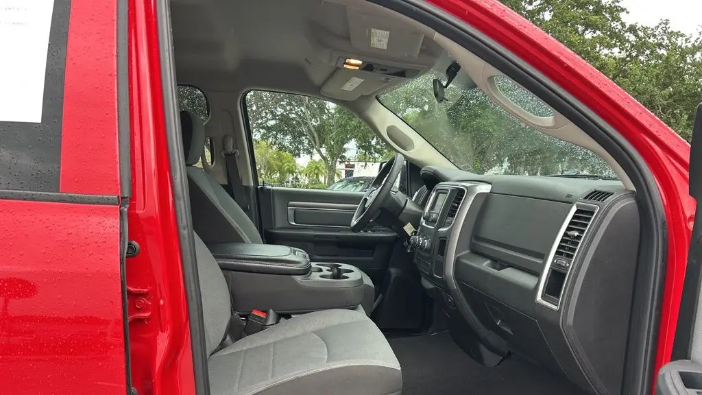 2024 Ram 1500 Classic SLT