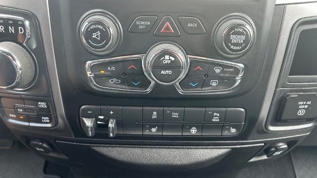 2021 Ram 1500 Classic SLT