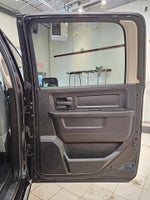 2019 1500 Classic Thumbnail 32