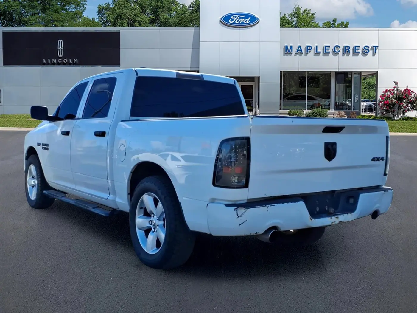 2014 Ram 1500 - $9,300