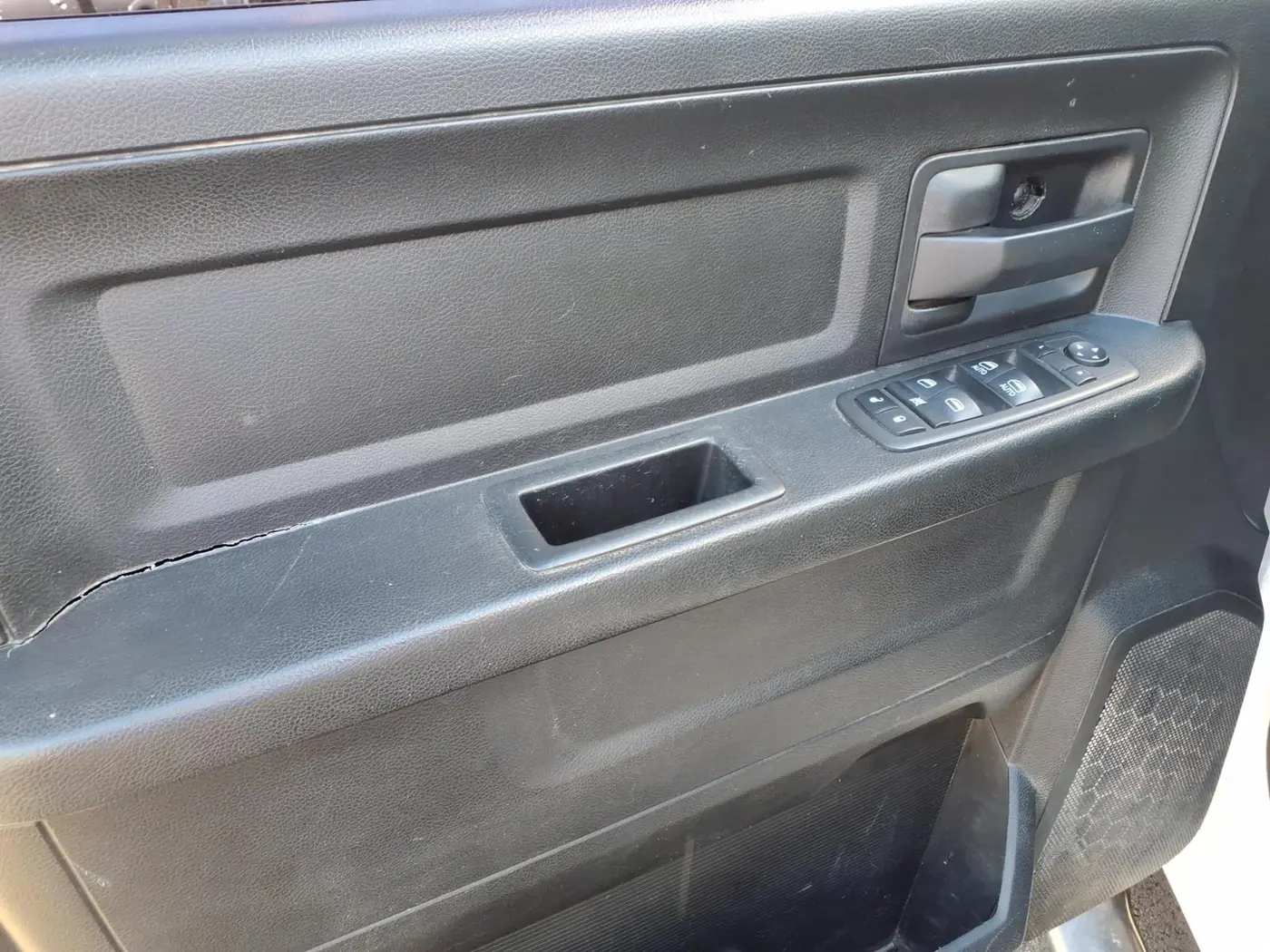 2014 Ram 1500 - $9,300