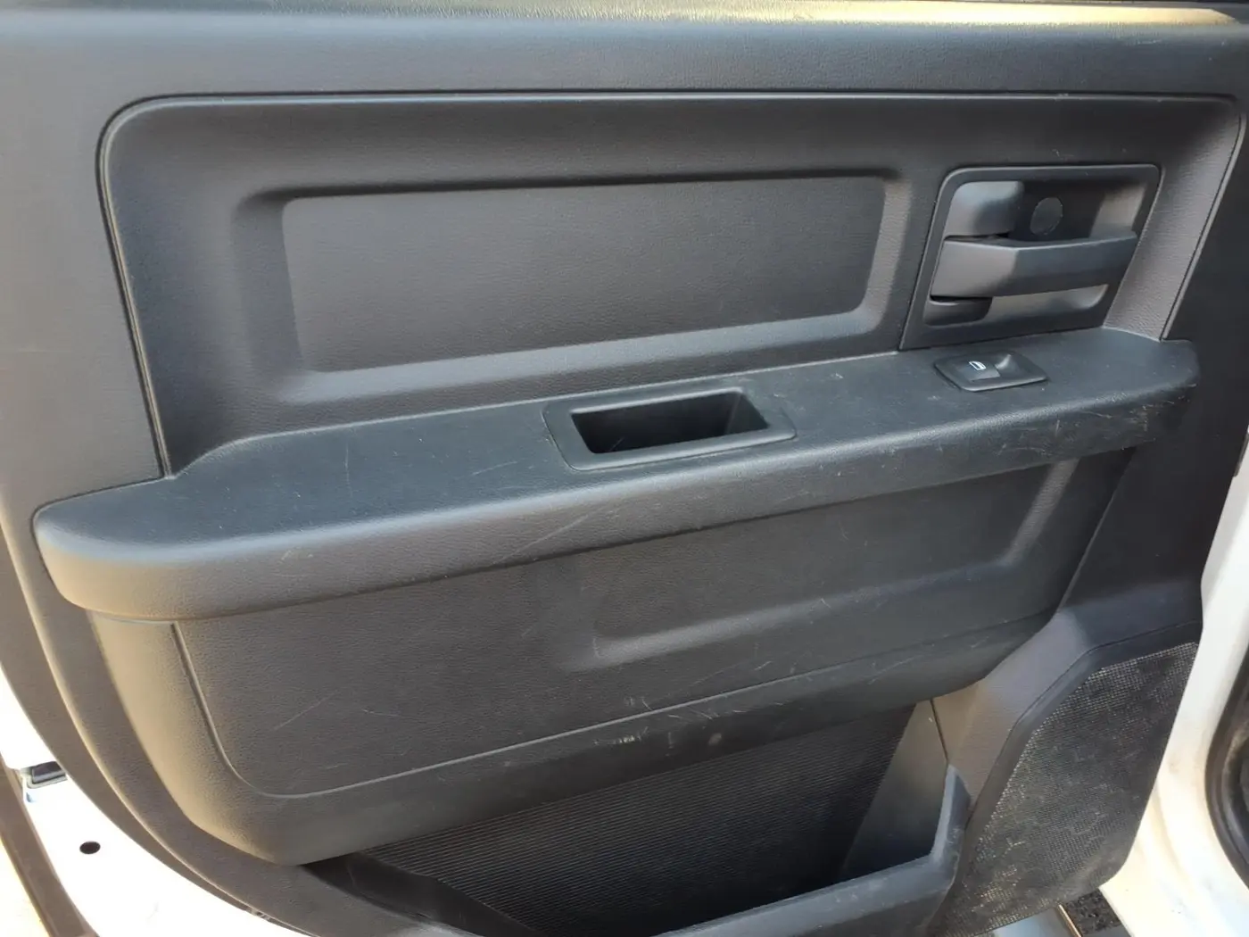2014 Ram 1500 - $9,300