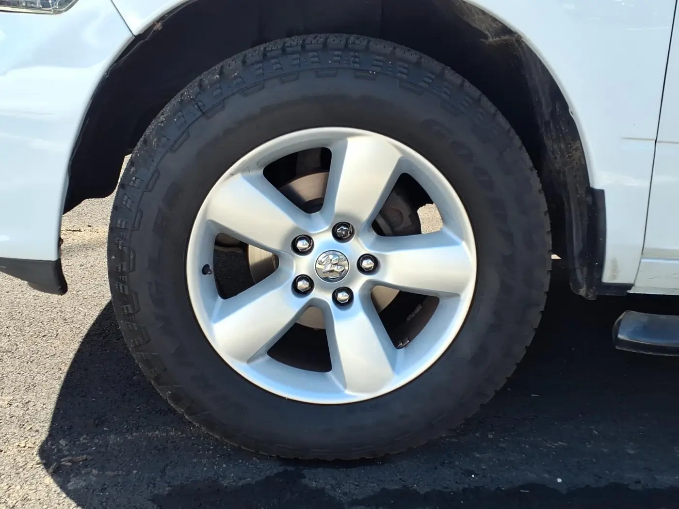 2014 Ram 1500 - $9,300