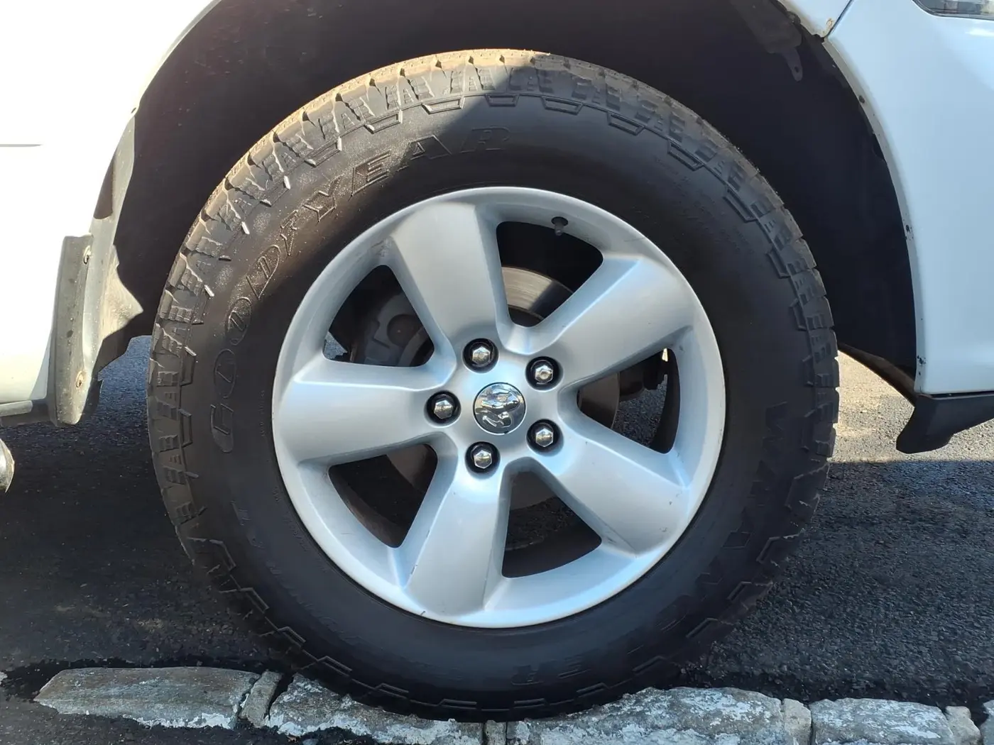 2014 Ram 1500 - $9,300