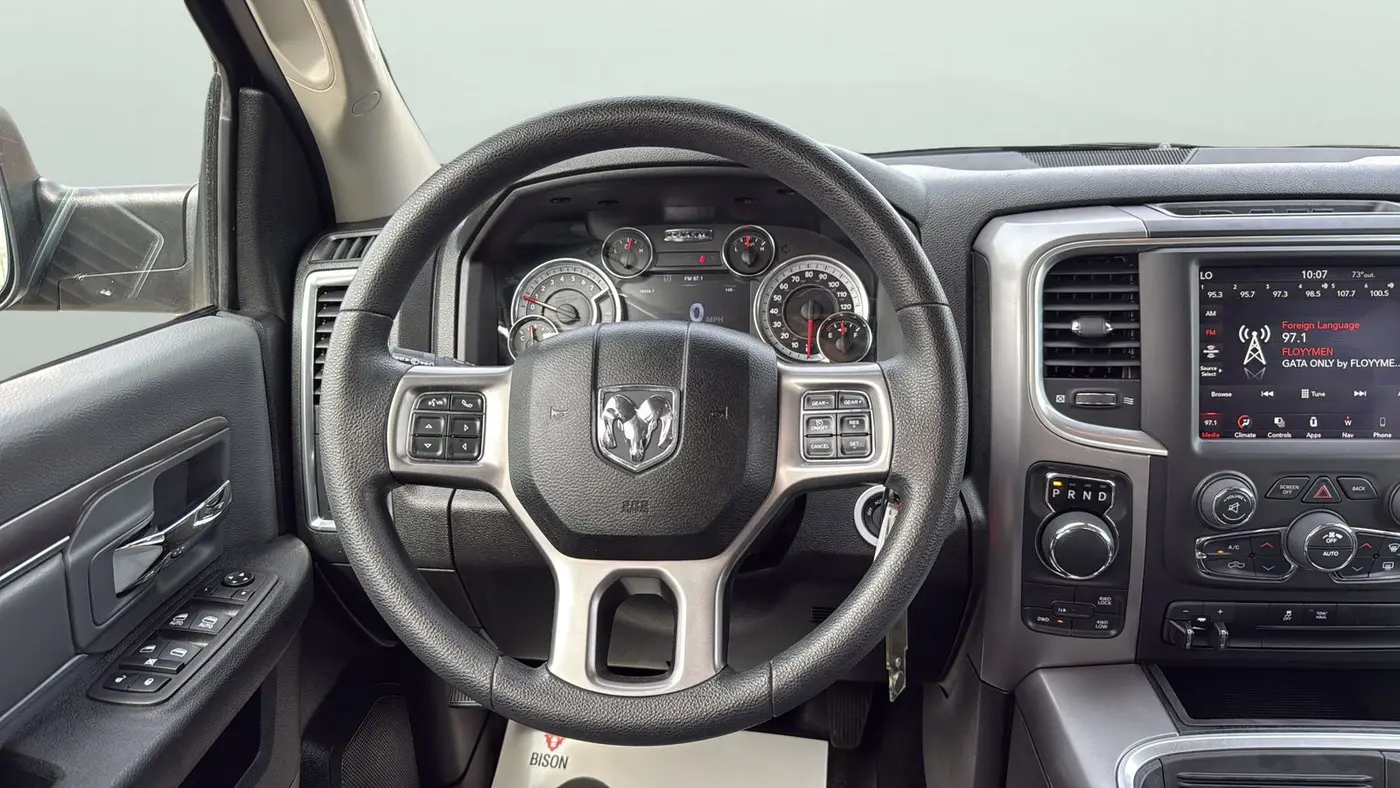 2023 Ram 1500 Classic SLT