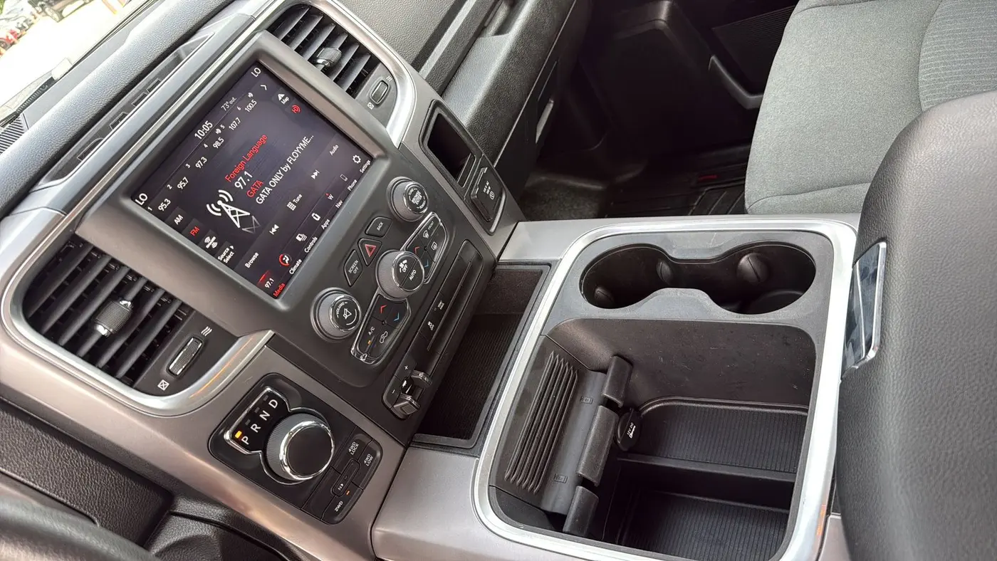 2023 Ram 1500 Classic SLT