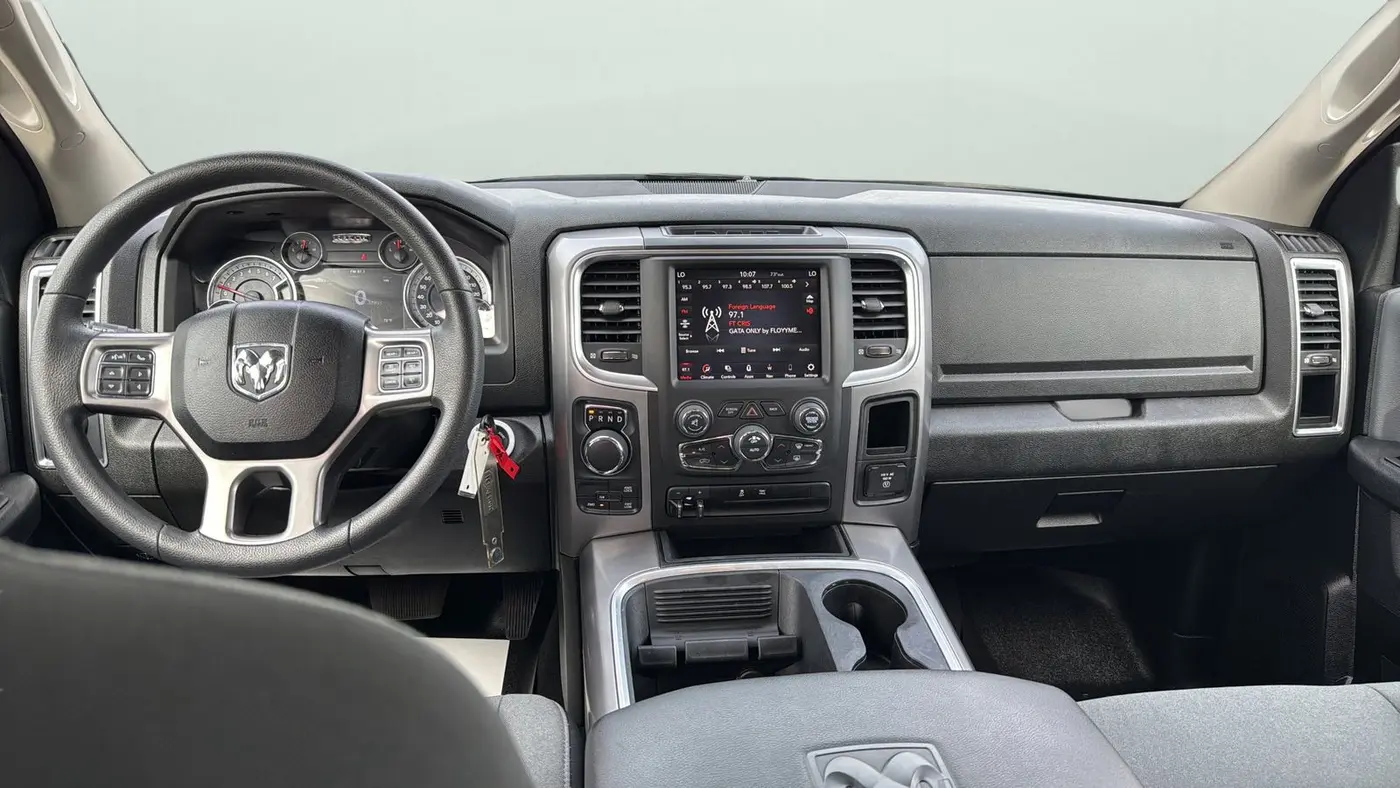 2023 Ram 1500 Classic SLT