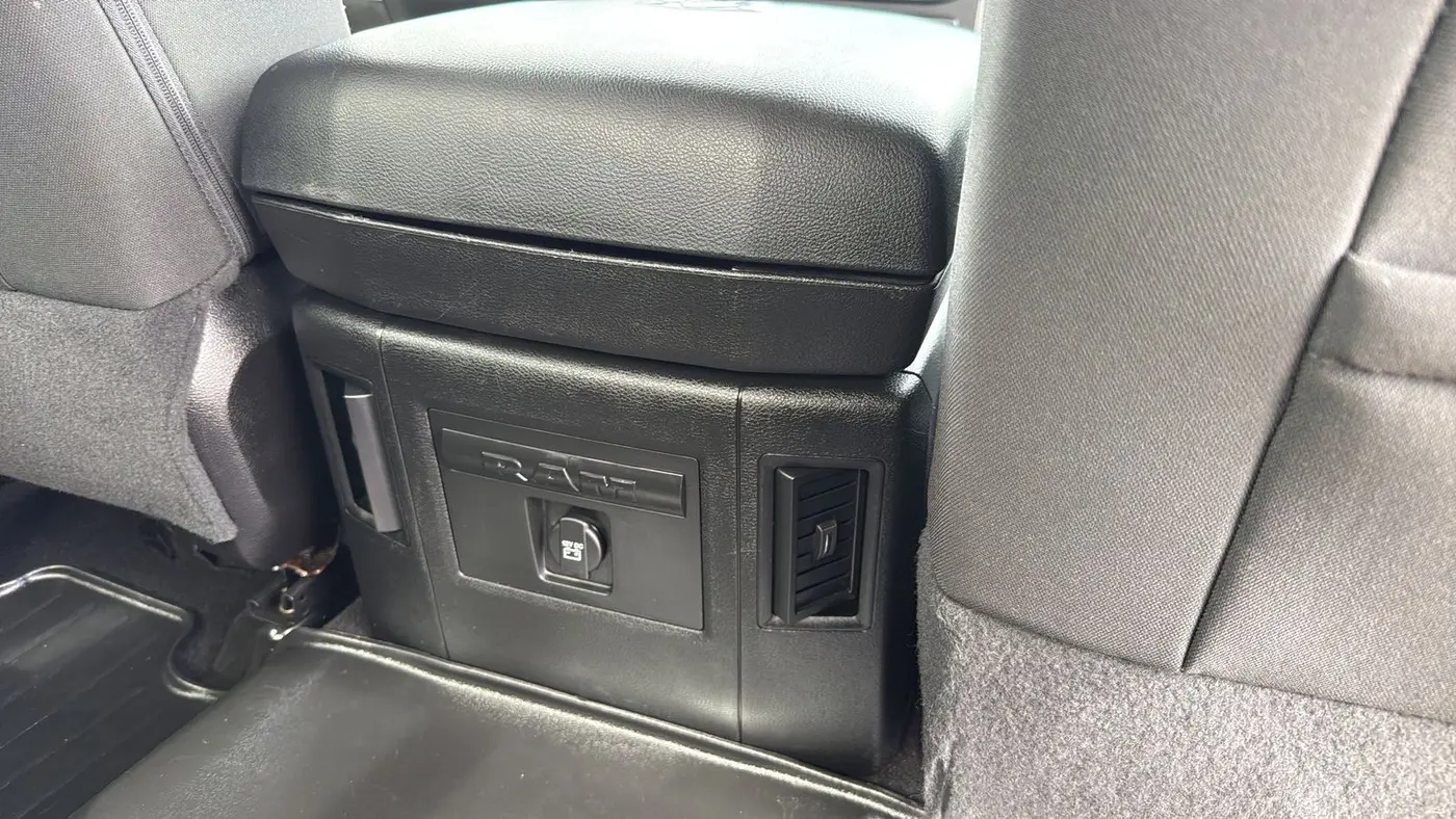 2023 Ram 1500 Classic SLT