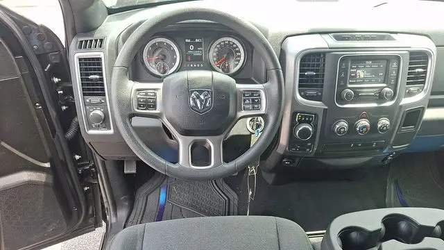2024 Ram 1500 Classic SLT