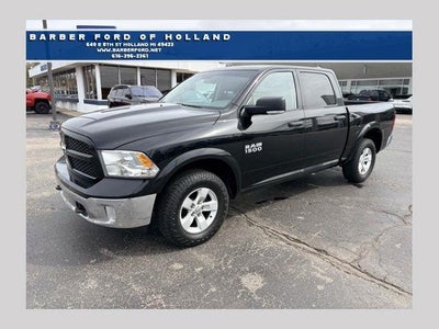 2015 RAM 1500 4X4 Big Horn 4DR Crew Cab 5.5 FT. SB Pickup