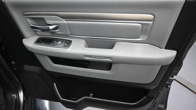 2018 Ram 1500 SLT
