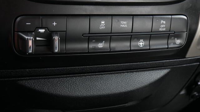 2018 Ram 1500 SLT