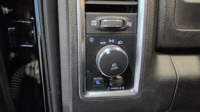 2022 Ram 1500 Classic SLT