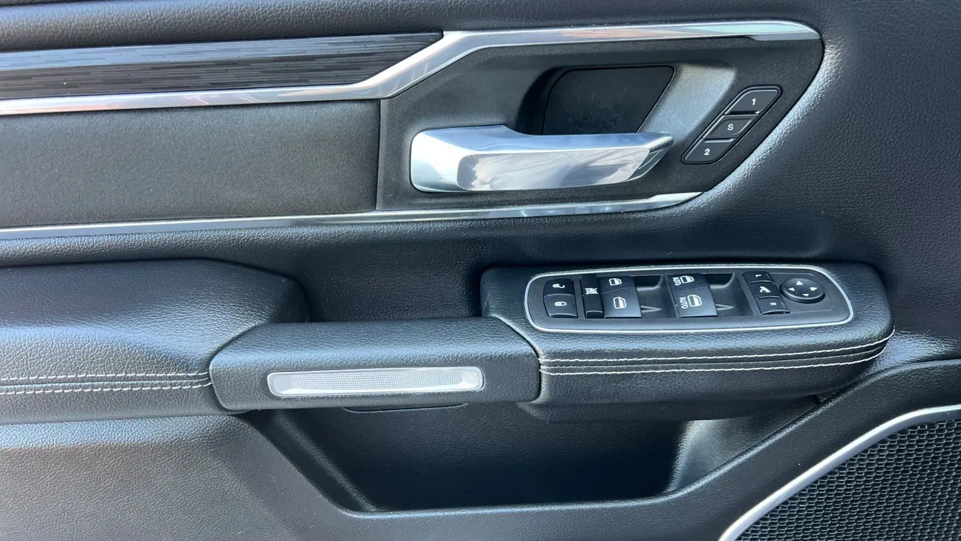2023 Ram 1500 Laramie