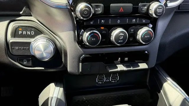 2024 Ram 1500 Laramie