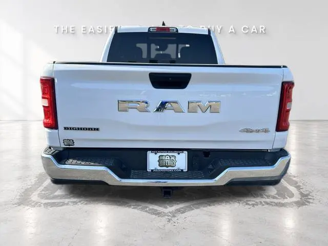 2025 Ram 1500 - $33,043