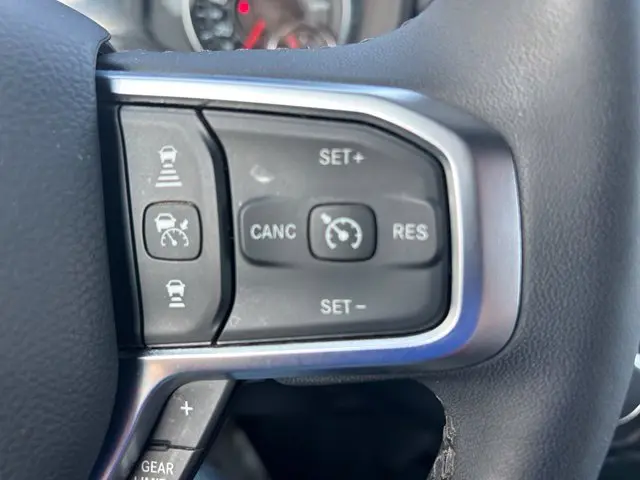 2025 Ram 1500 - $33,043