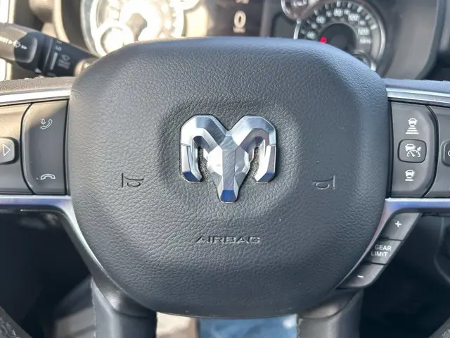 2025 Ram 1500 - $33,043