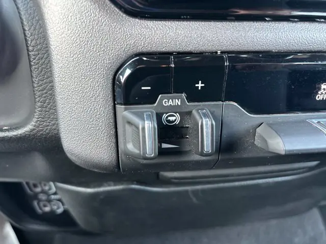 2025 Ram 1500 - $33,043