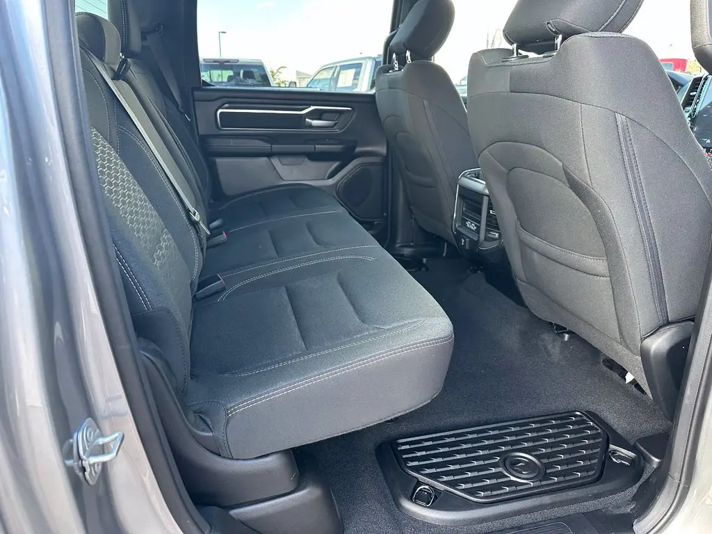 2025 Ram 1500 - $39,000