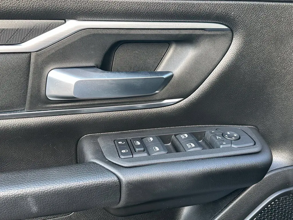 2025 Ram 1500 - $39,000