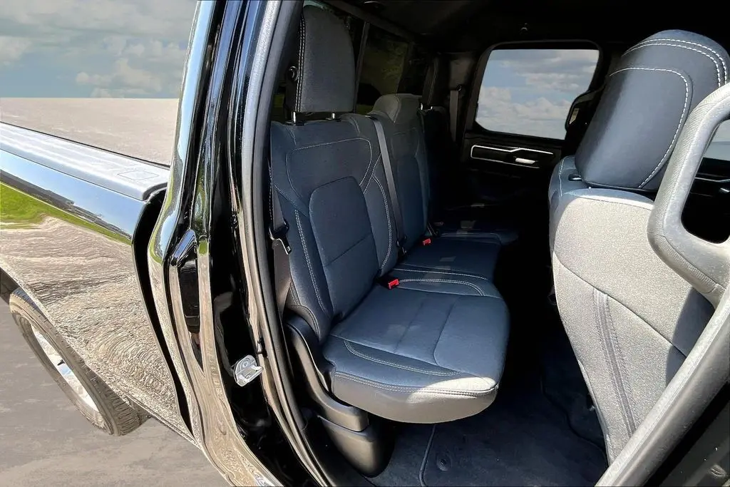2022 Ram 1500 - $33,500