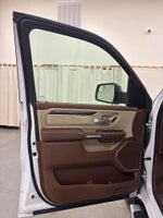 2021 1500 Thumbnail 18