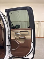 2021 1500 Thumbnail 35