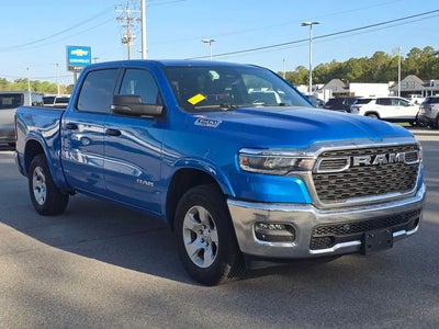 2025 RAM 1500 4X4 Big Horn 4DR Crew Cab 5.6 FT. SB Pickup