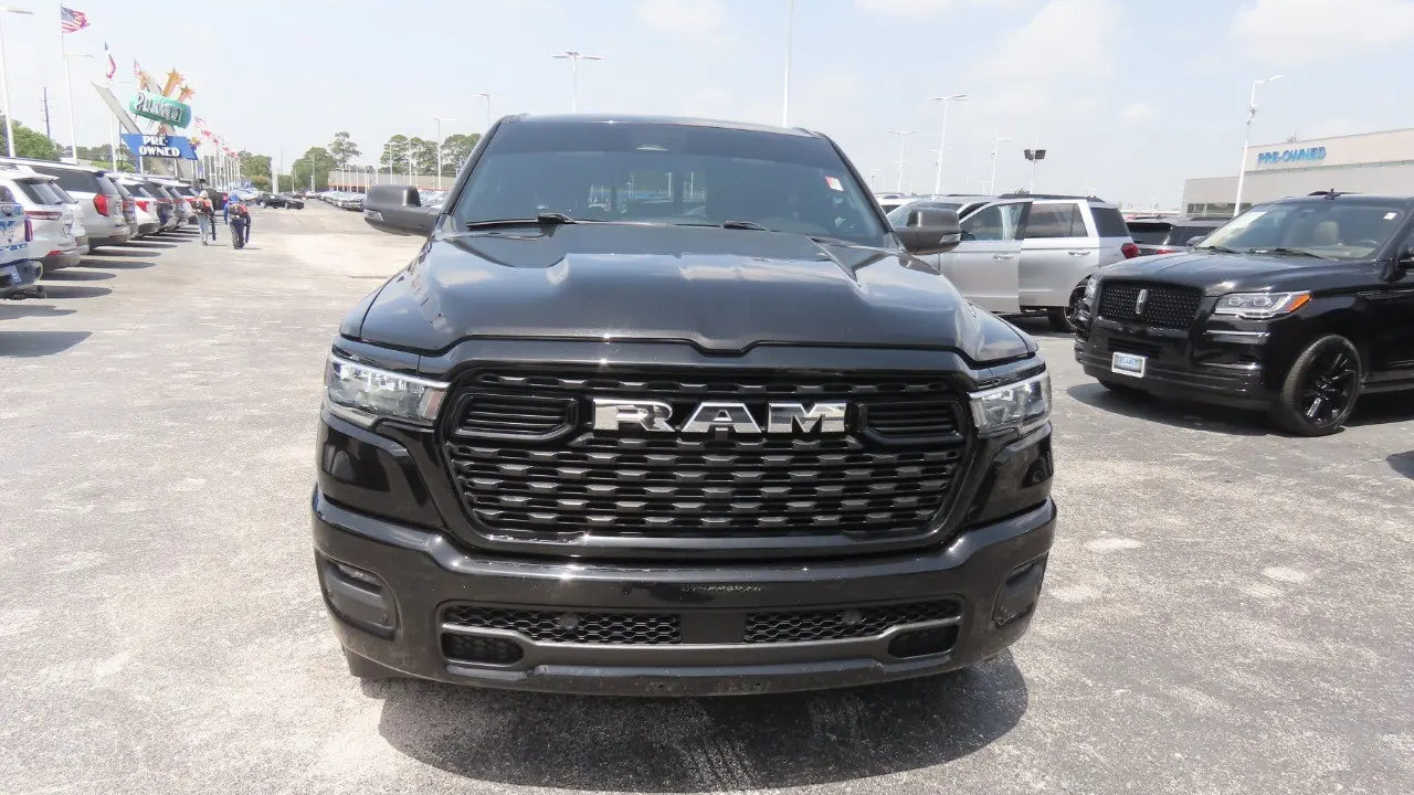 2025 Ram 1500 Lone Star