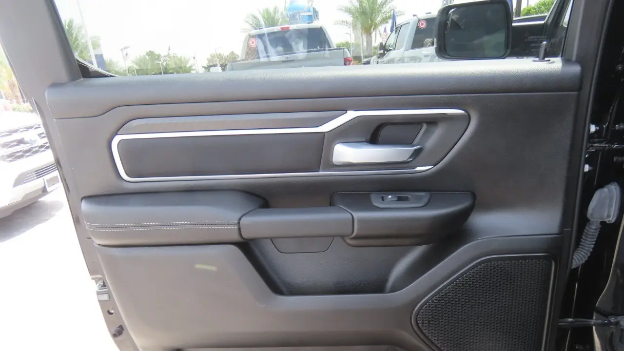 2025 Ram 1500 Lone Star