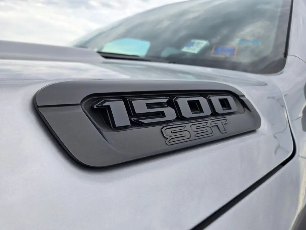2025 Ram 1500 - $33,819