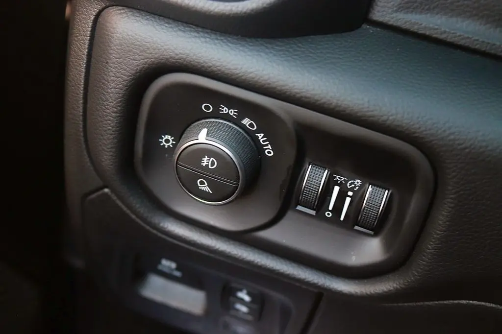 2026 Ram 1500 - $45,804