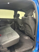 2025 1500 Thumbnail 36