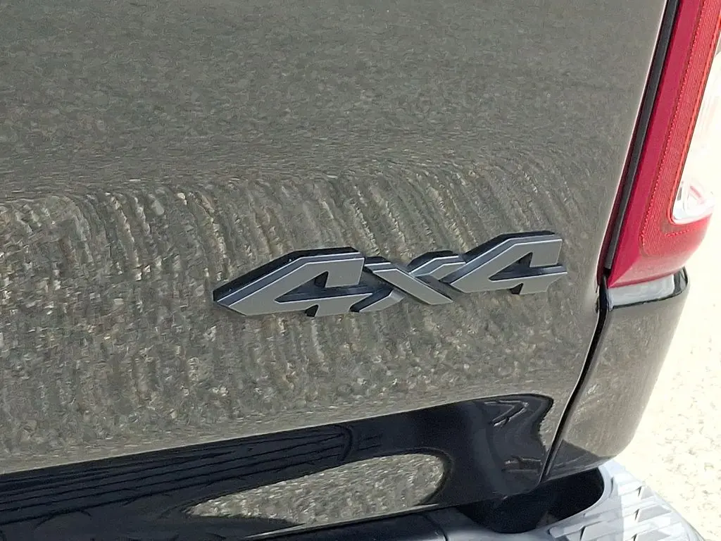 2022 Ram 1500 - $33,000