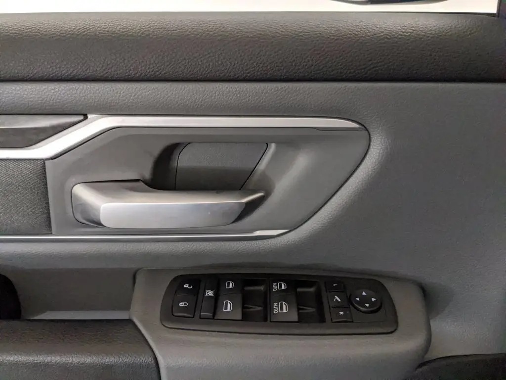 2023 Ram 1500 - $42,932