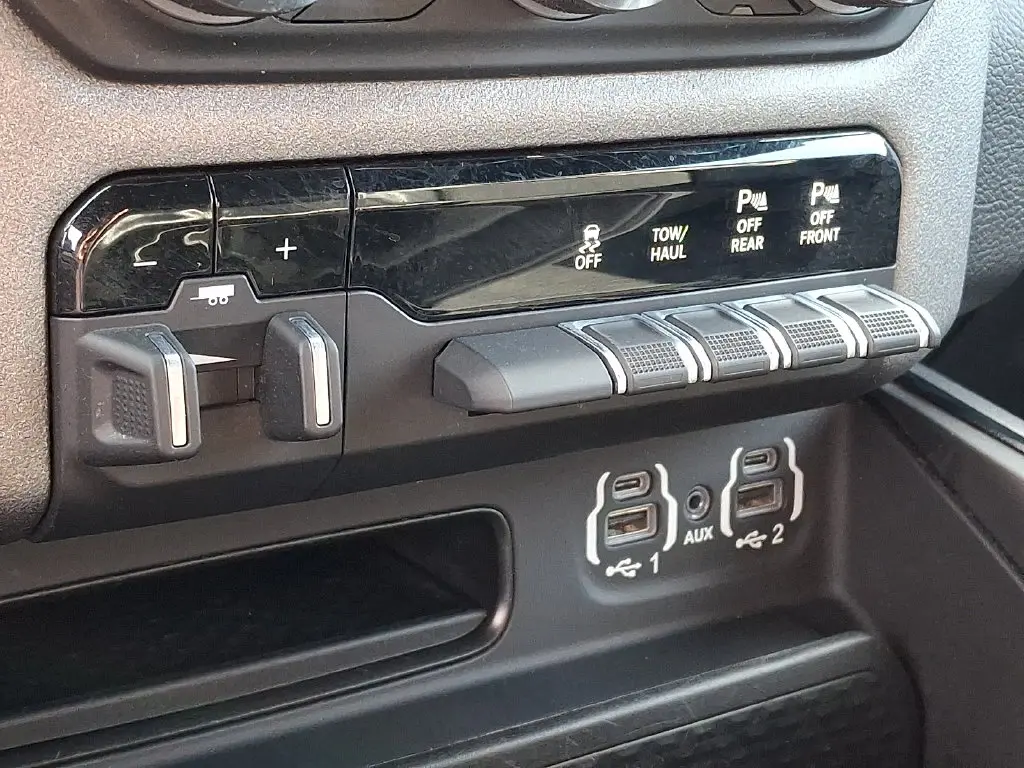 2021 Ram 1500 - $26,200