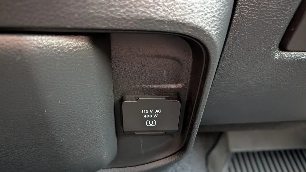 2025 Ram 1500 Warlock