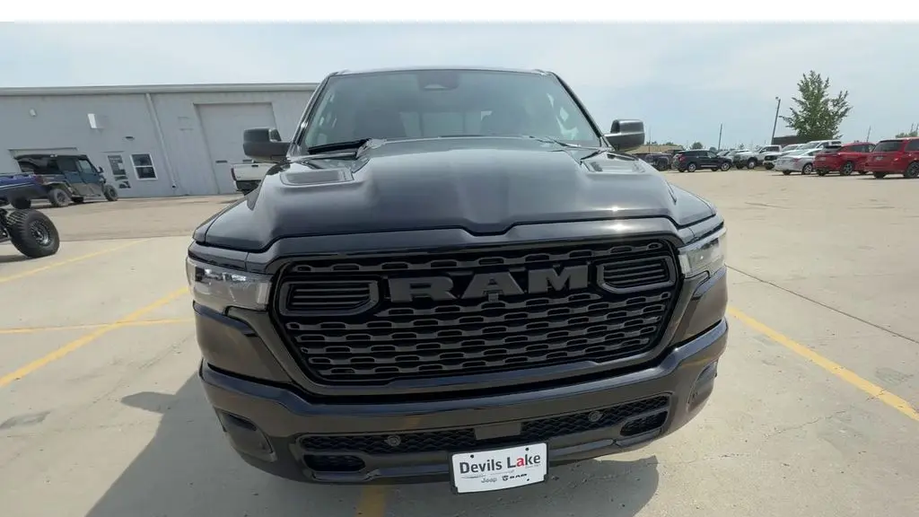 2026 Ram 1500 Express