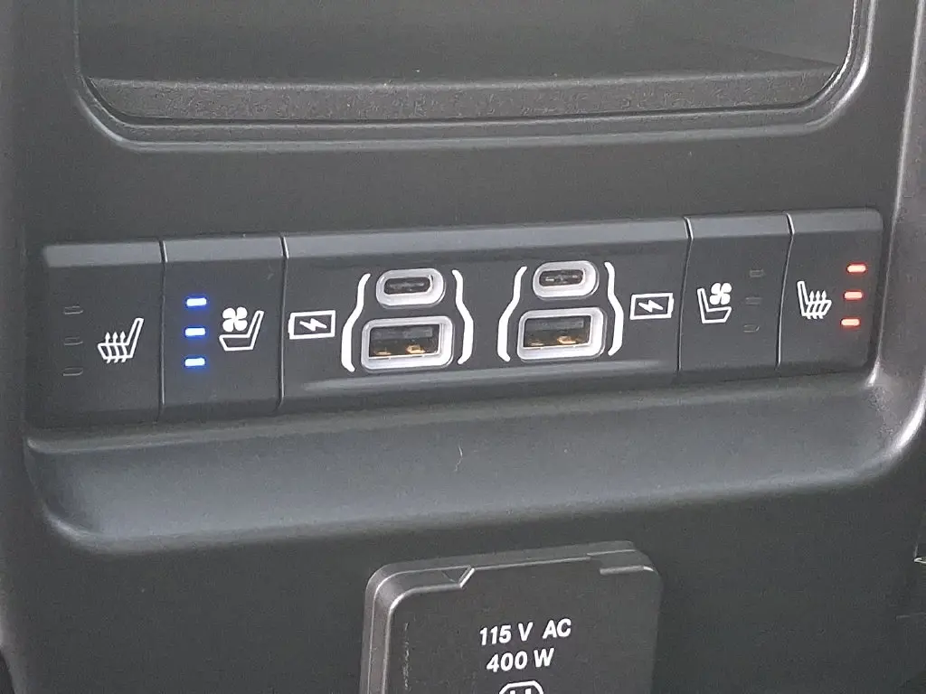 2023 Ram 1500 - $43,200