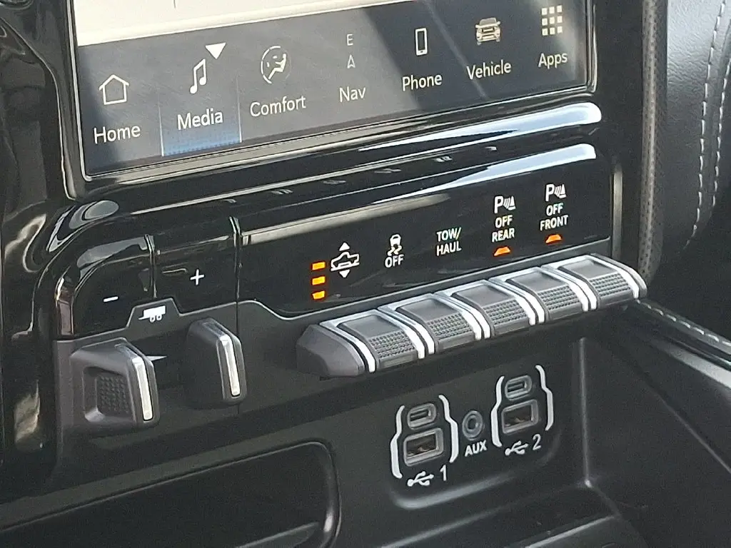 2023 Ram 1500 - $43,200