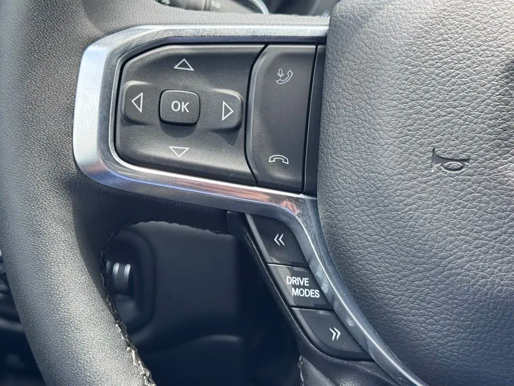 2025 Ram 1500 - $42,800